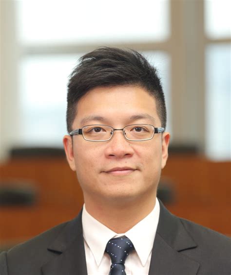 Raymond Li .